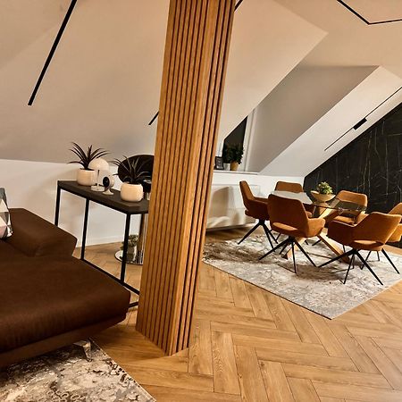 Ylly Aparts Braşov Exteriör bild