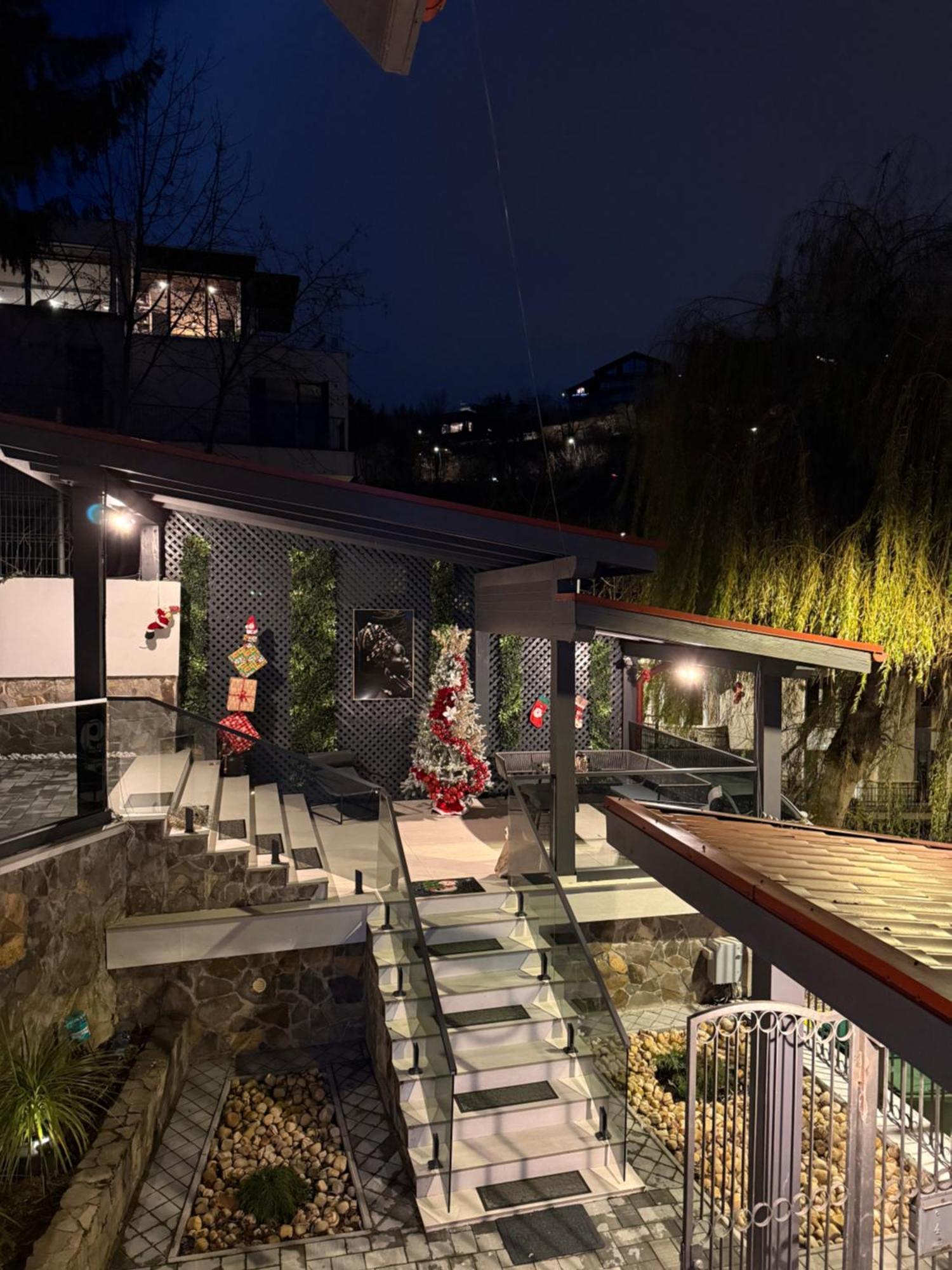 Ylly Aparts Braşov Exteriör bild